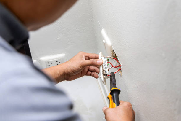 Best Affordable Emergency Electrician  in Alvarado, TX